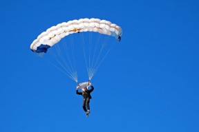 下载乐鱼体育APP-“跑酷与铁人两项双线并进，天府新区上演运动大融合”