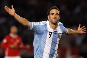 乐鱼入口-“简阳文体中心篮球赛：技术与力量的完美碰撞”